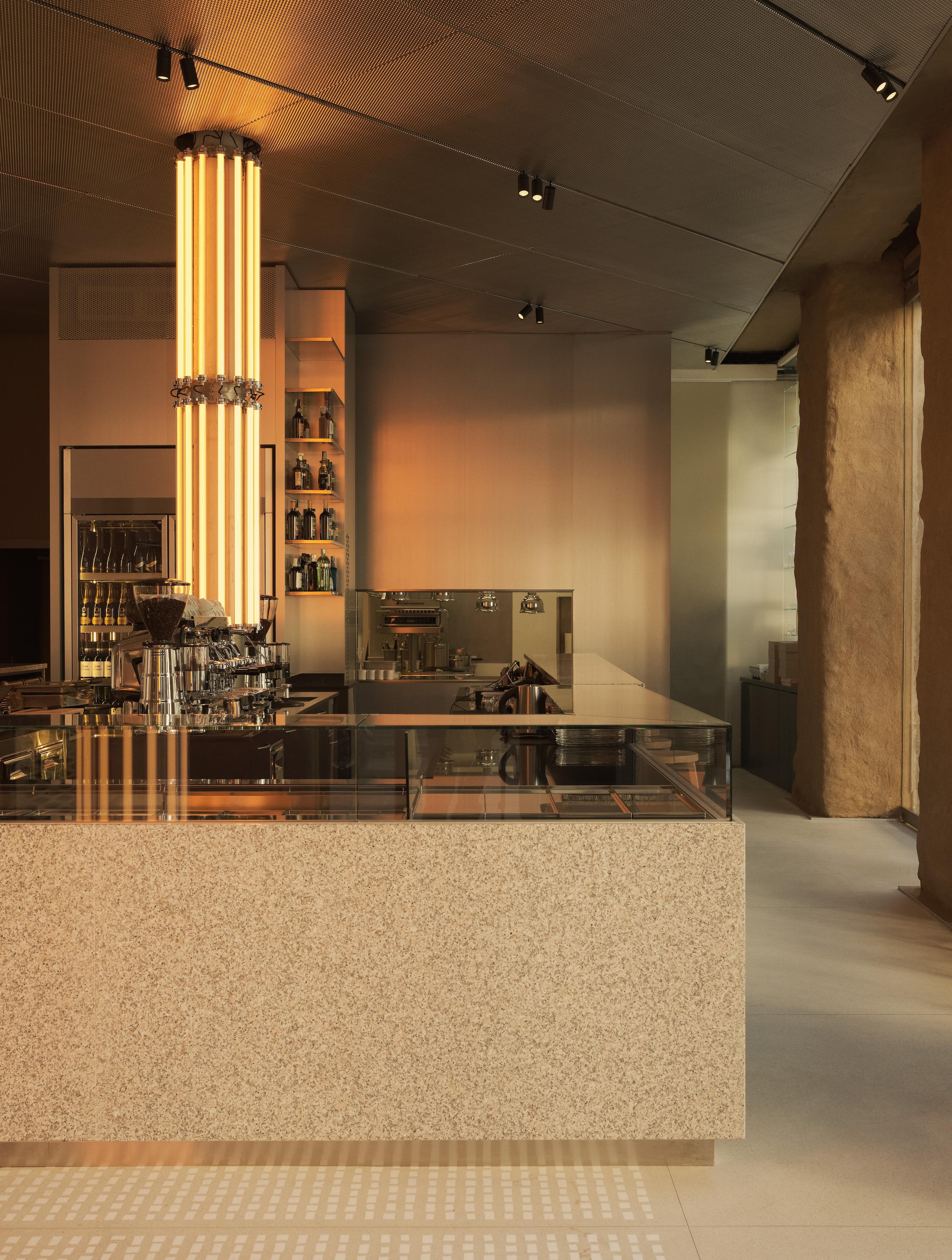 Riapre Palazzo Trussardi, il «lifestyle hub» nel cuore di Milano