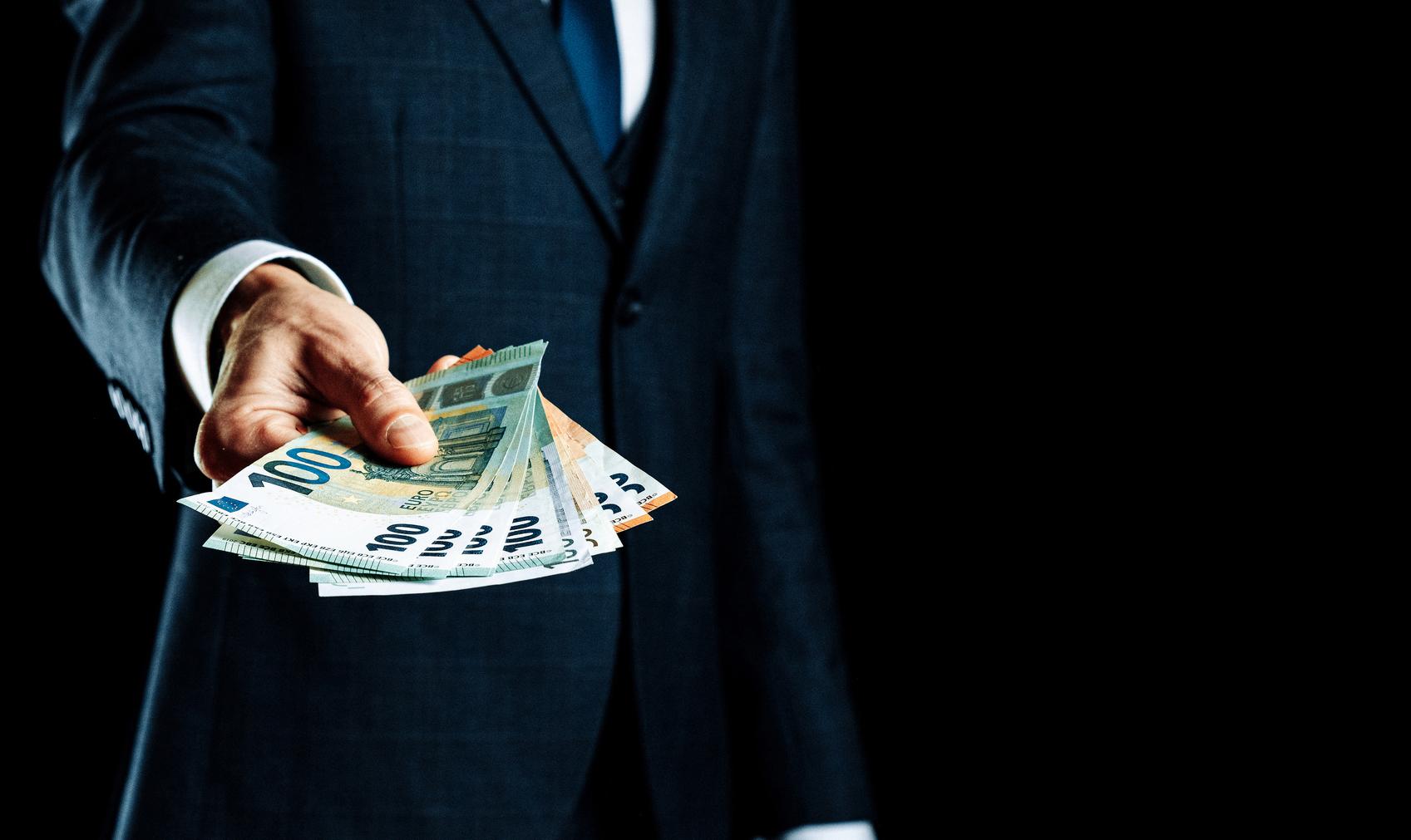 Non finanziamo altre opere inutili Non finanziamo altre opere inutili