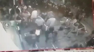 Attentato a Istanbul. Donna kamikaze si fa esplodere tra la gente | video