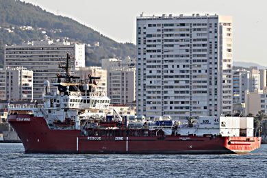 L’Europa sconfessa la Francia che voleva isolare l’Italia