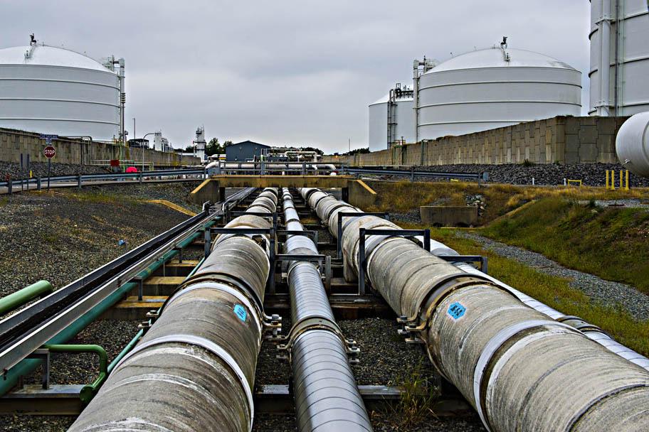 L’America si arricchisce con il gas venduto all’Europa