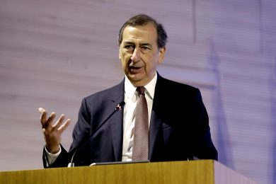 Beppe Sala non vuole il nuovo San Siro: spieghi perché