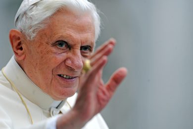 Zavattaro: «Benedetto XVI rinunciò al papato, non alla Chiesa»
