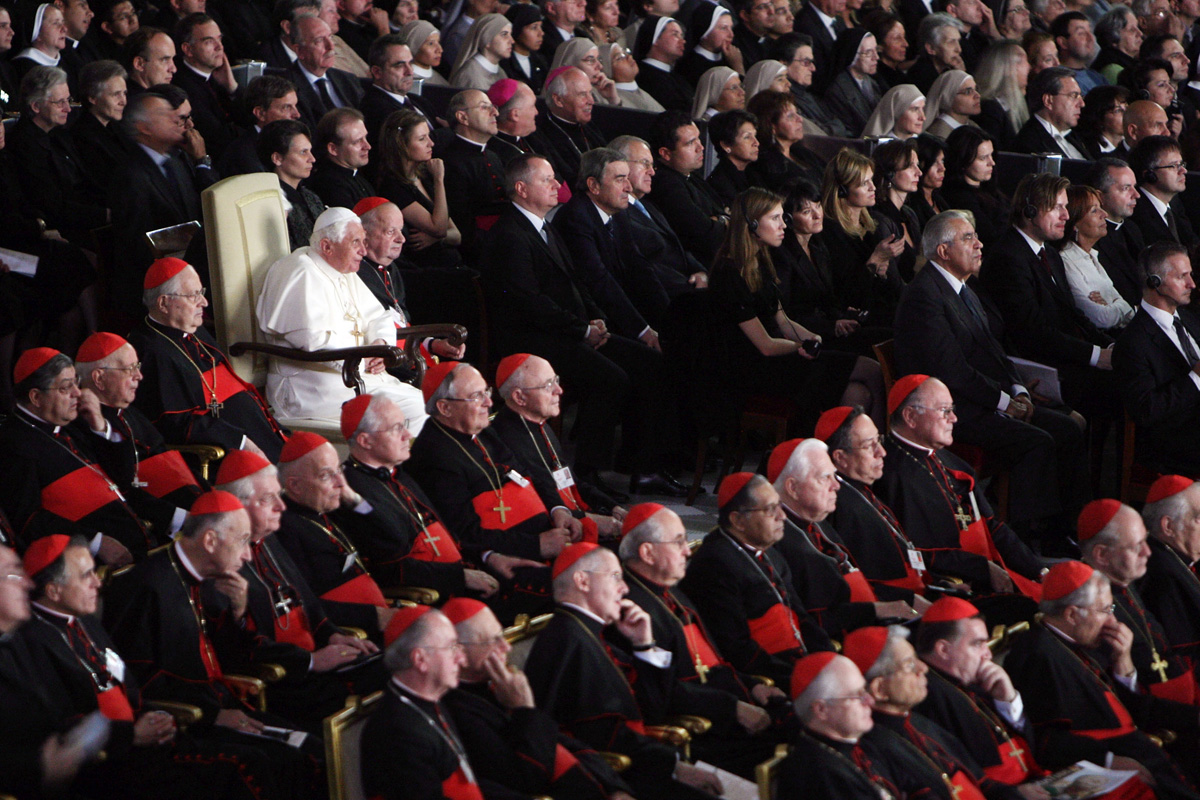 Papa Benedetto XVI, il pontificato in 30 foto
