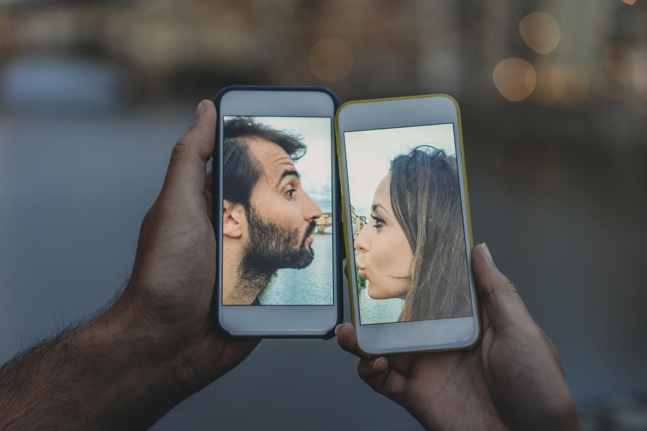 Il futuro delle dating app sono gli incontri nella vita reale