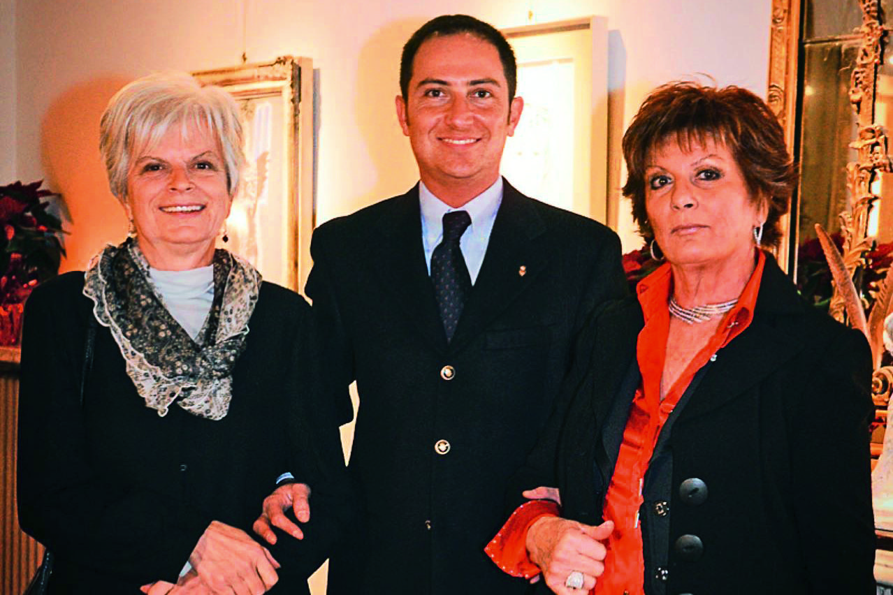 «Diamo una mano. Per ripartire»