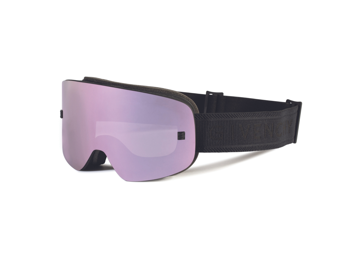 Galleria foto 'Tecnico e chic, il glamour urbano approda sulle piste' - foto 16