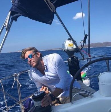 Nel Qatargate naufraga la favola buonista delle Ong