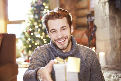Regali Natale: idee moda per lui
