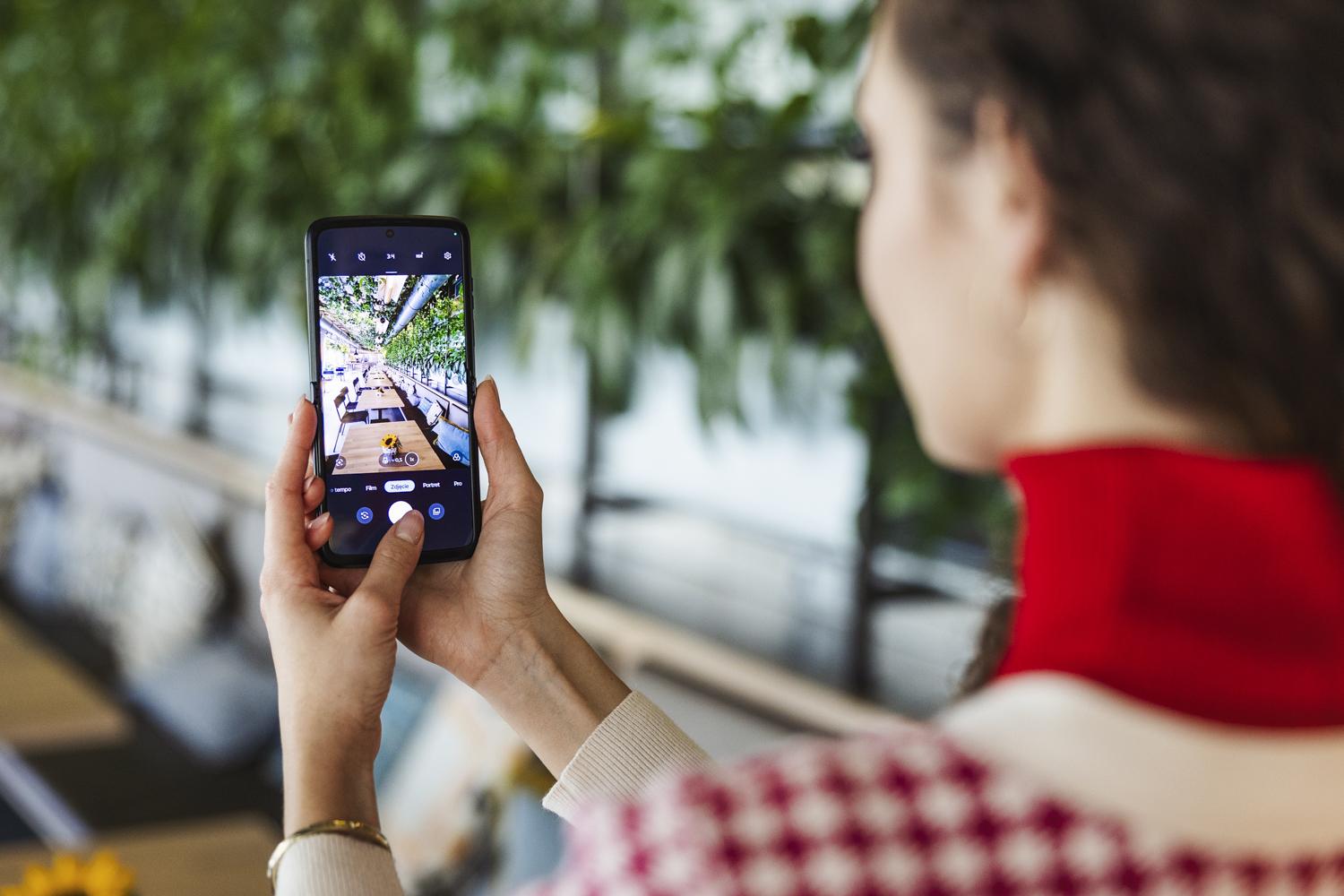 Regali Natale, 12 smartphone da mettere sotto l’albero Regali Natale, 12 smartphone da mettere sotto l’albero