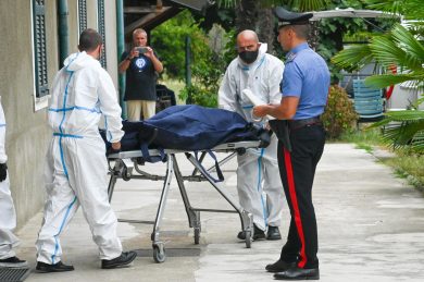 Nella testa di chi pensa o arriva al suicidio