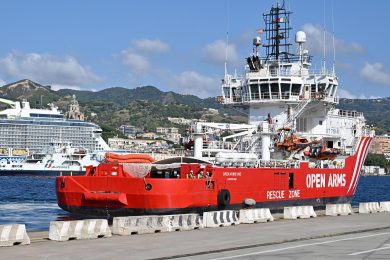 Nel processo Salvini gli ex ministri grillini rinnegano loro stessi