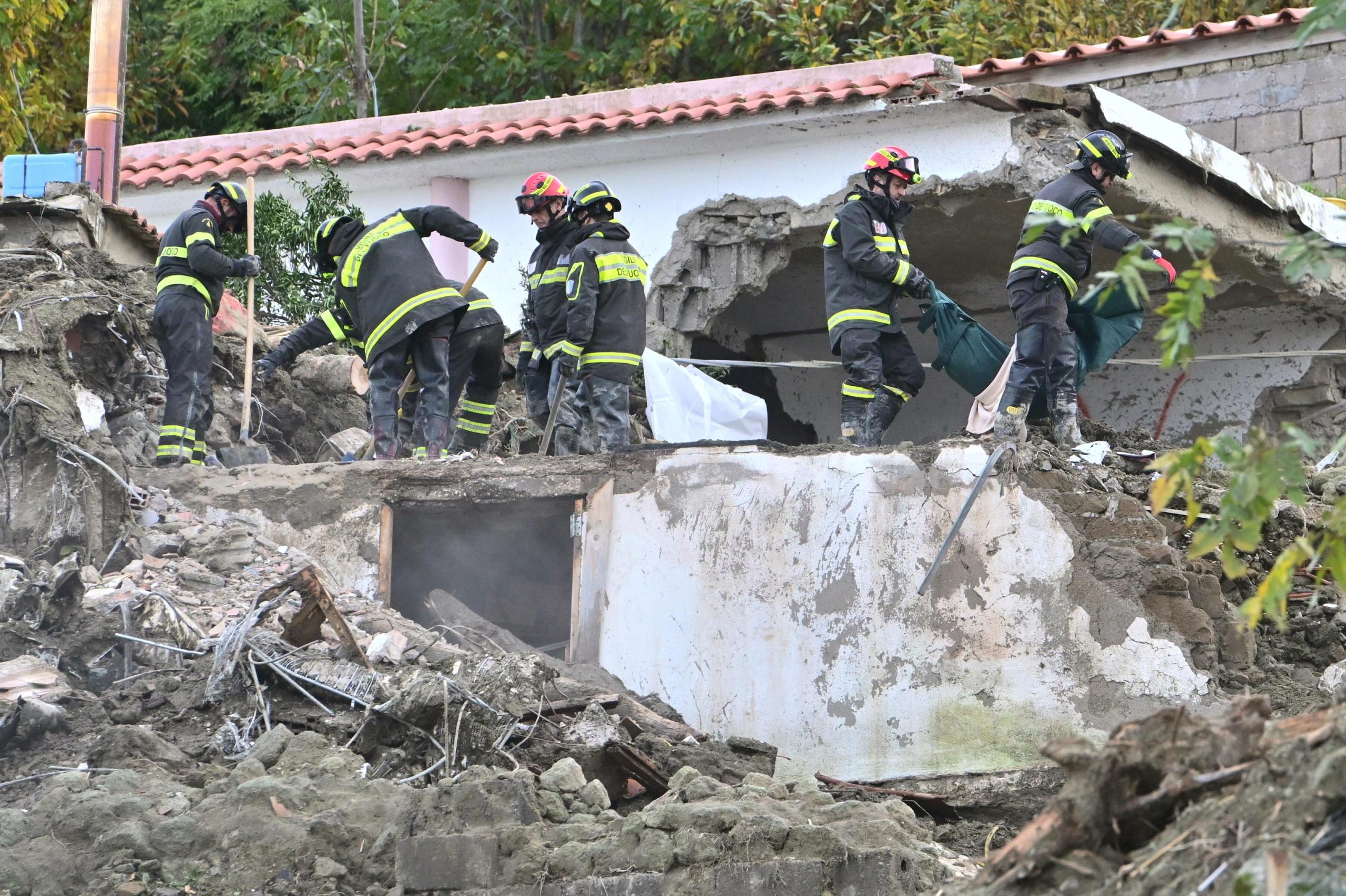Esposito: «L’Italia che frana? Il vizio è l’eccesso di legislazione»
