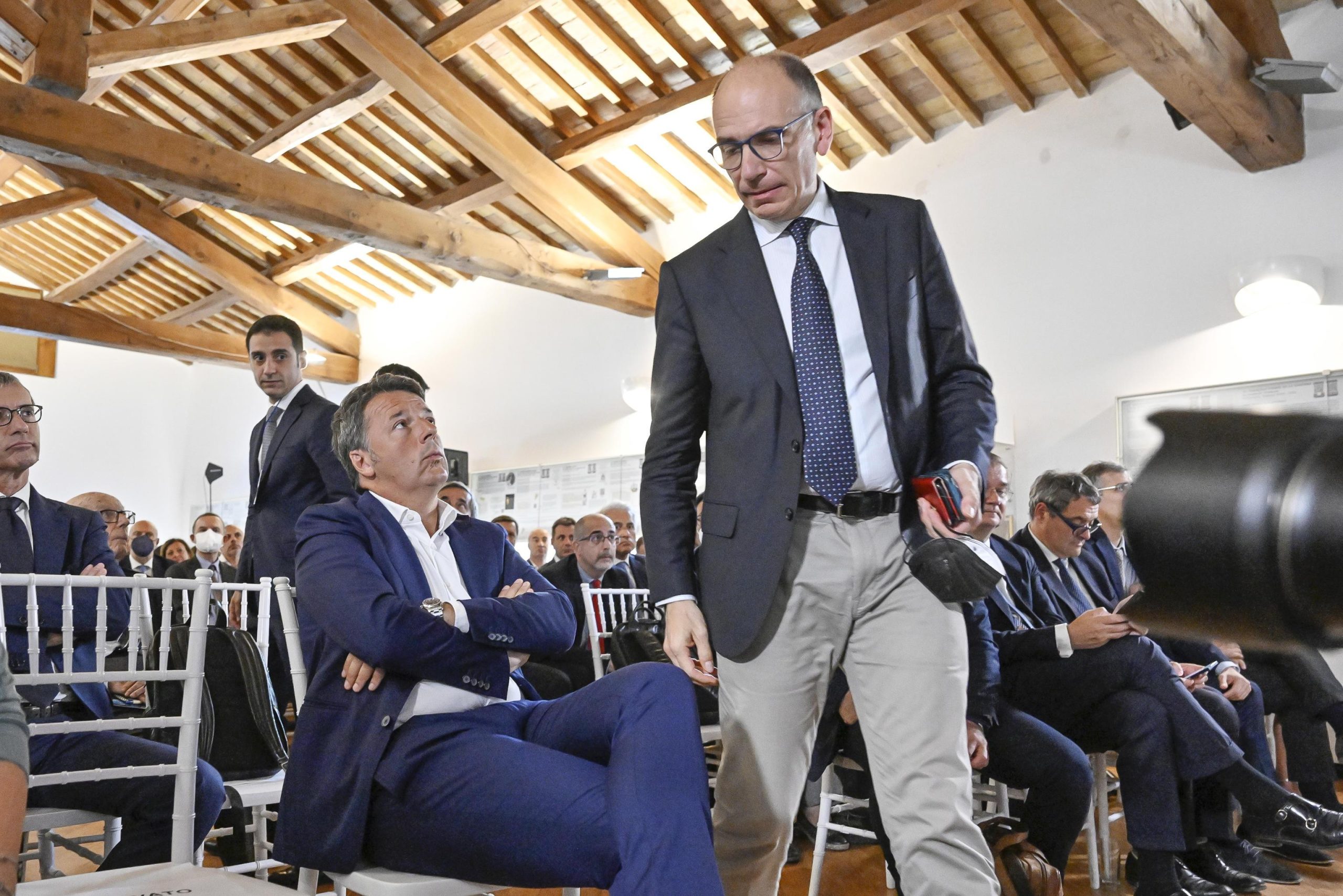 I primi 100 giorni dell’opposizione, che non c’è I primi 100 giorni dell’opposizione, che non c’è