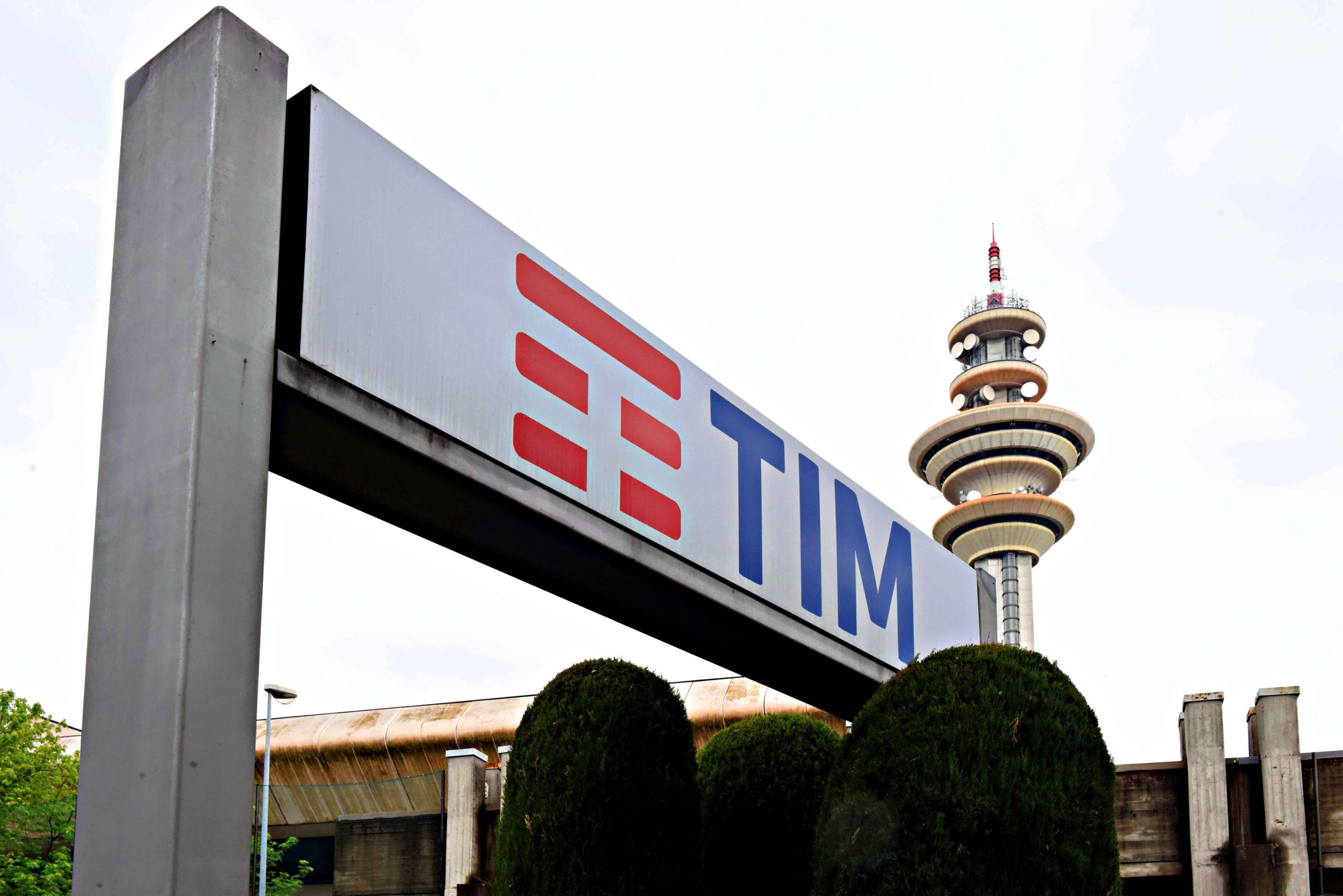 Ecco l’ordinanza della Cassazione che “libera” Vivendi e può cambiare il destino di Tim