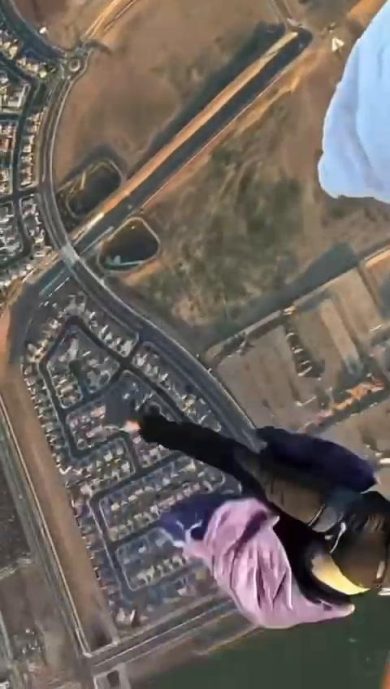 Paracadutista si lancia nel vuoto e si risveglia nel letto | video