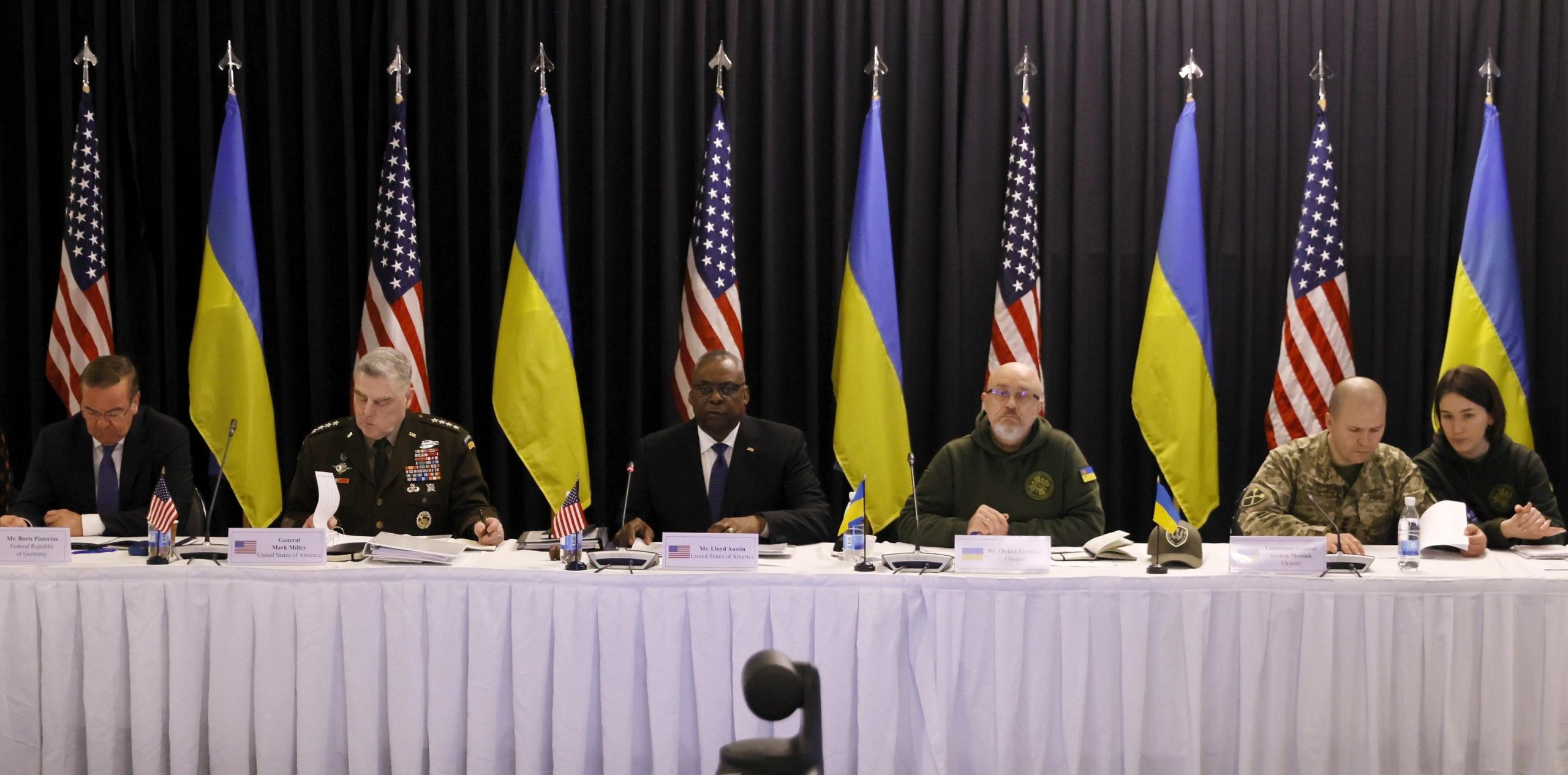 Crosetto: «Dall’Italia batterie antimissili e mezzi terrestri a Kiev»