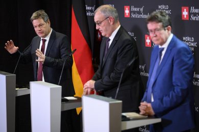 La Svizzera neutrale con l’Ucraina, ma non con altri