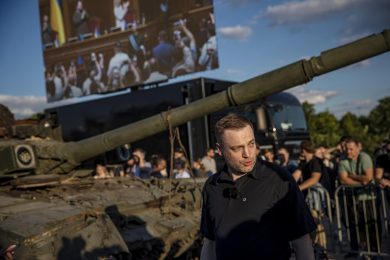 Elicottero si schianta su asilo a Kiev. 20 vittime tra cui il Ministro dell’interno