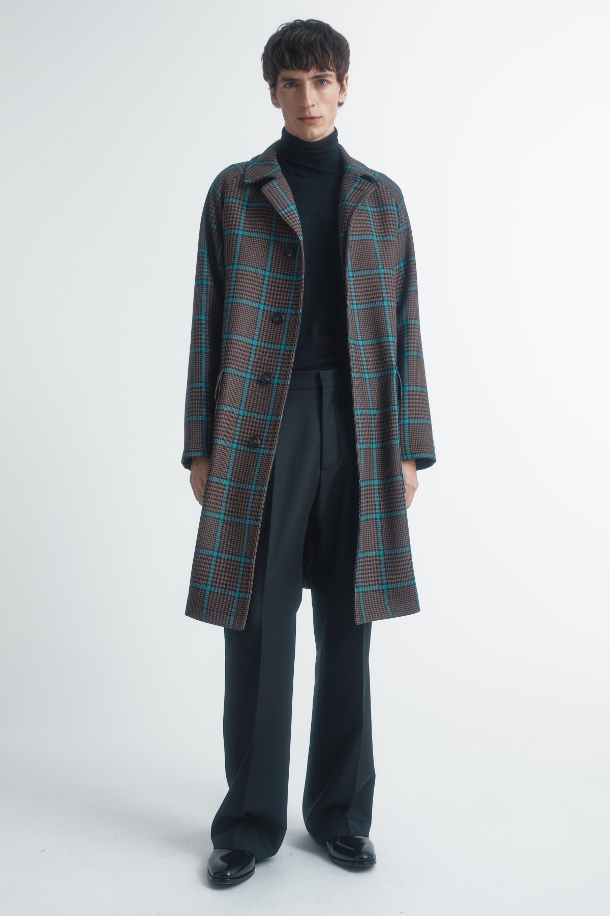 Galleria foto 'Milano Moda Uomo: i nuovi codici dell’eleganza e del urban street style' - foto 3