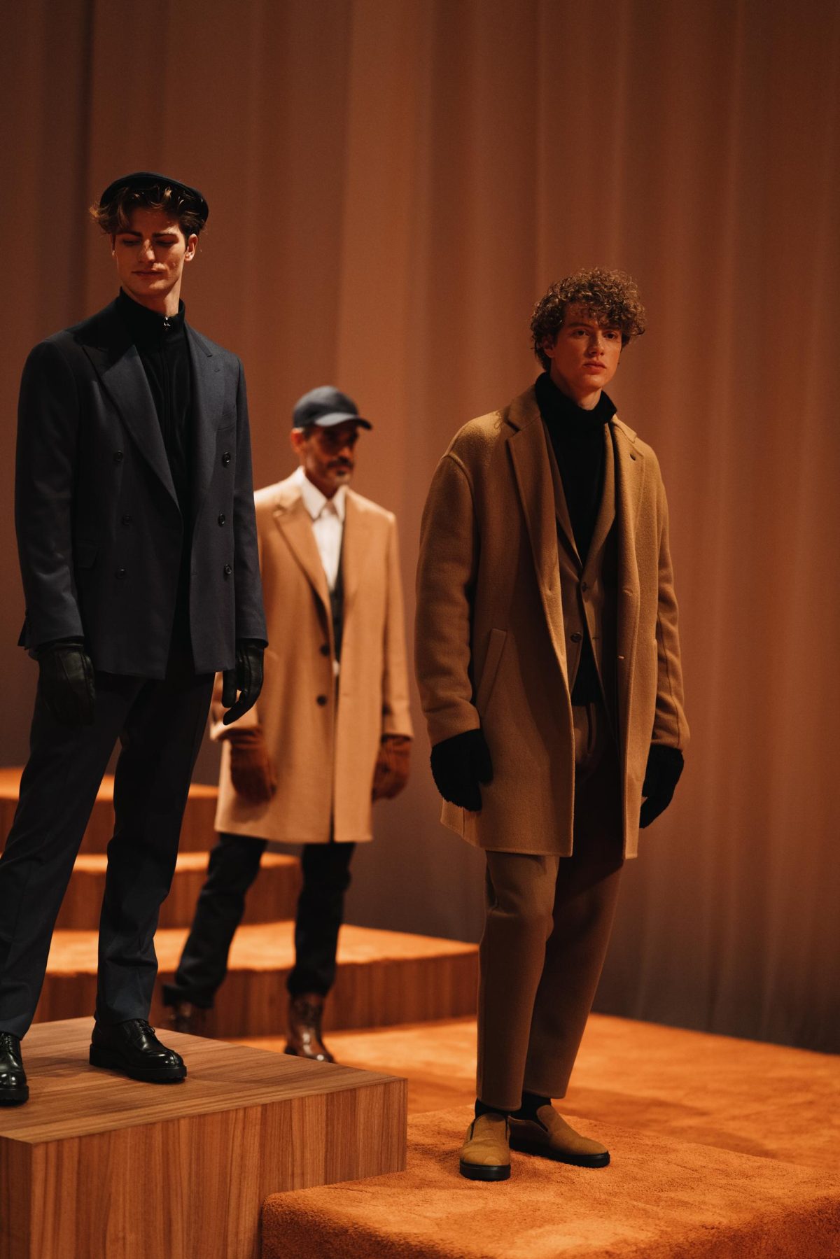 Galleria foto 'Milano Moda Uomo: i nuovi codici dell’eleganza e del urban street style' - foto 12