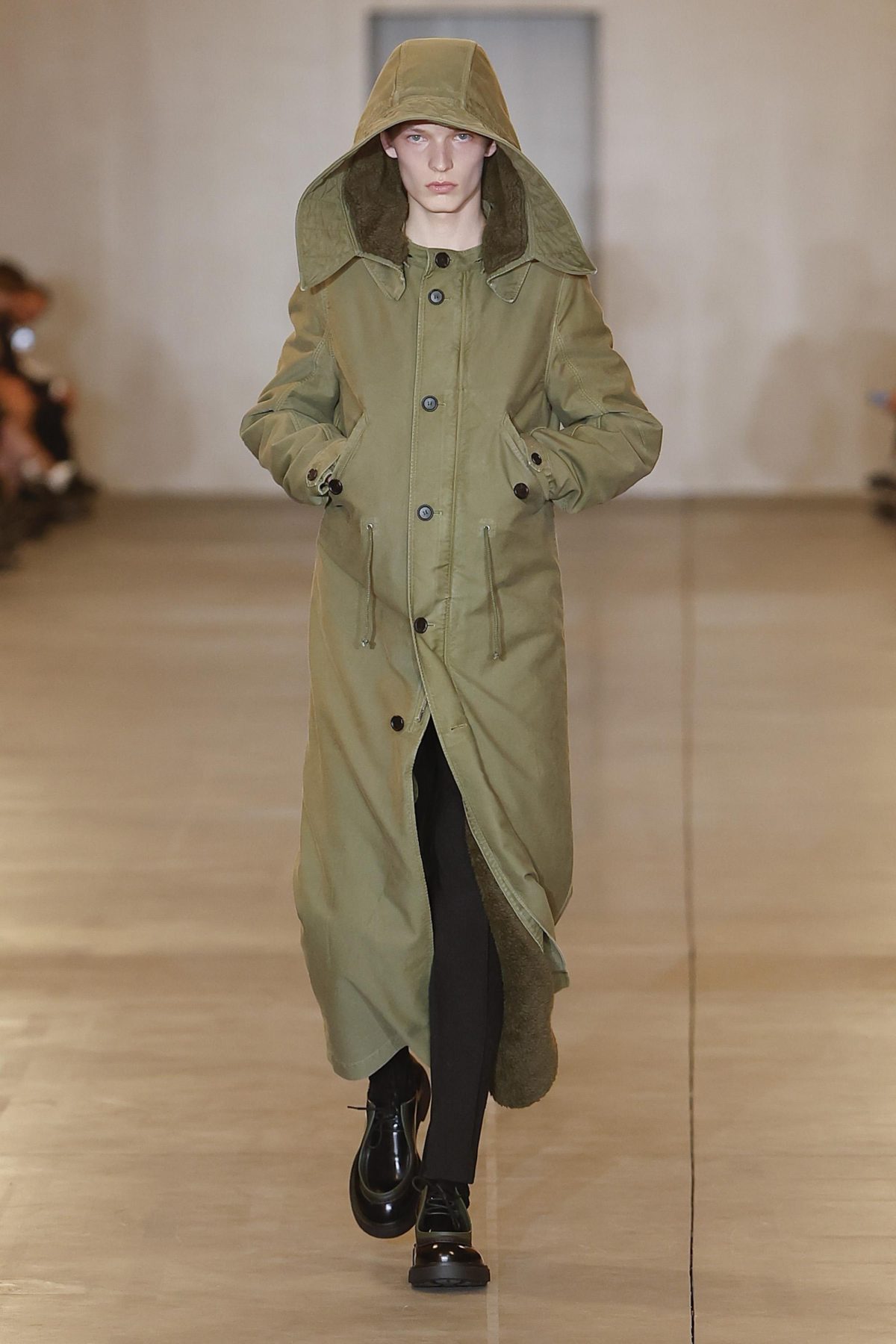 Galleria foto 'Milano Moda Uomo: Prada, il lusso essenziale della responsabilità' - foto 3