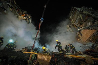 Dnipro, sono 35 i morti uccisi dal missile russo