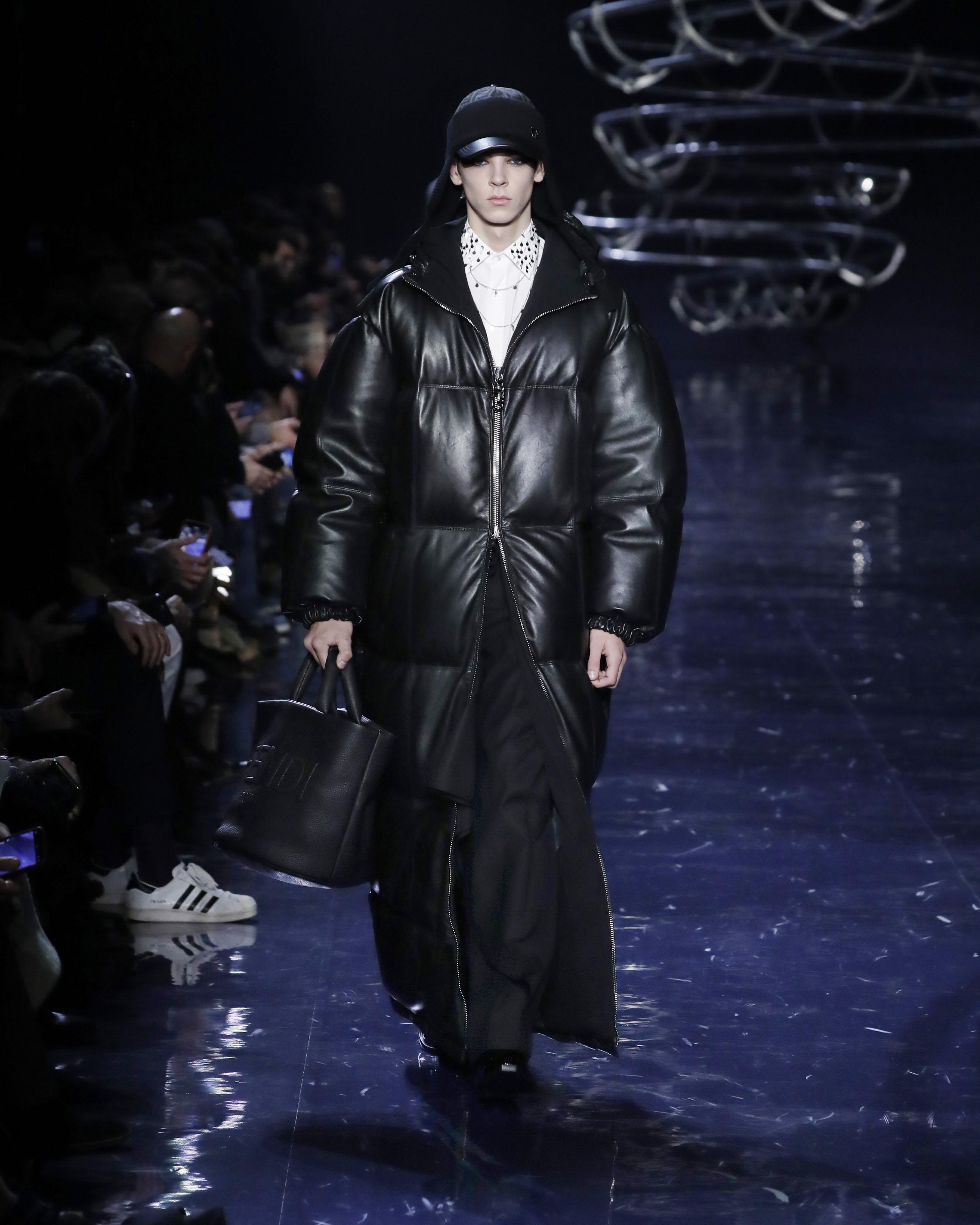 Milano Moda Uomo: Fendi «after dark» Milano Moda Uomo: Fendi «after dark»