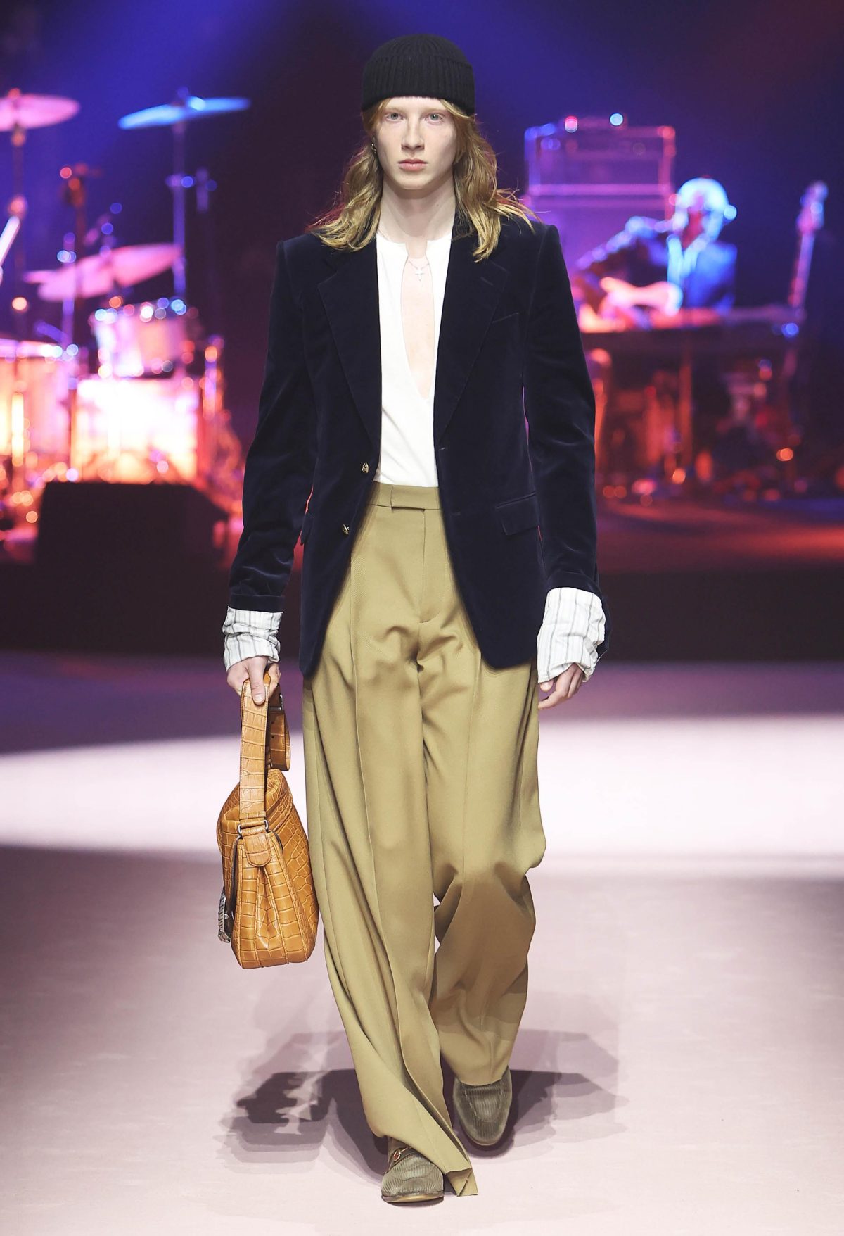 Galleria foto 'Milano Moda Uomo: l’avventurosa e raffinata ribellione dell’avere il proprio stile' - foto 19