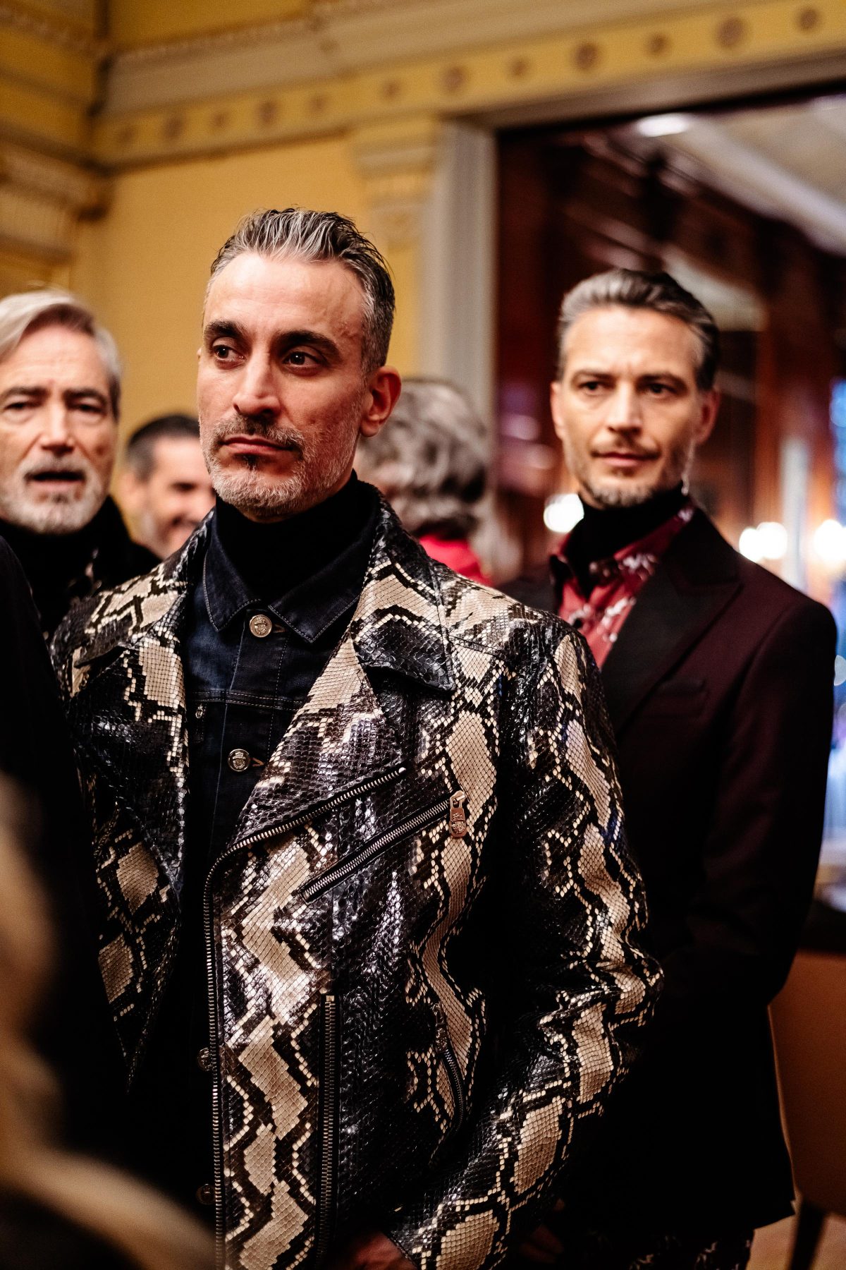 Galleria foto 'Milano Moda Uomo: l’avventurosa e raffinata ribellione dell’avere il proprio stile' - foto 28