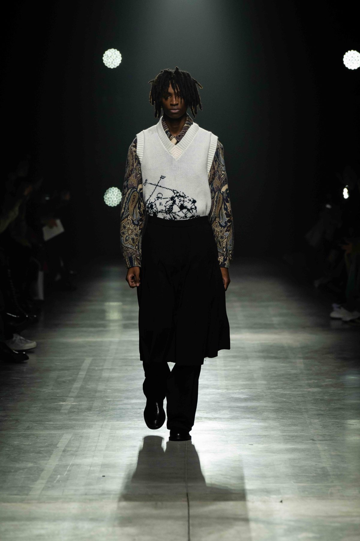 Galleria foto 'La creatività collegiale di Family First apre Milano Moda Uomo' - foto 3