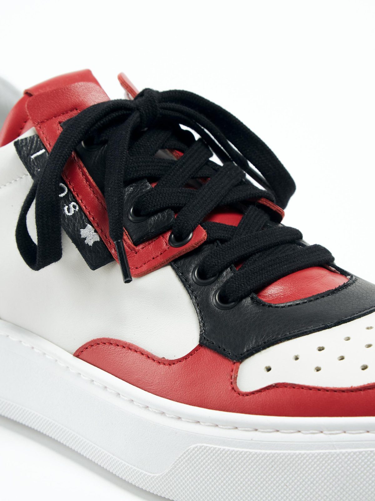 Galleria foto 'A Pitti Uomo debutta lo special project di Ixos X' - foto 7