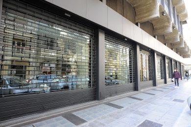 Come si salva l’Italia delle serrande abbassate