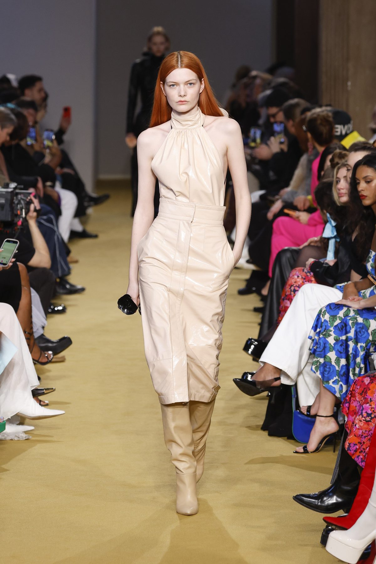 Galleria foto 'Milano Moda Donna: anime diverse, romantiche, sensuali e ribelli' - foto 14