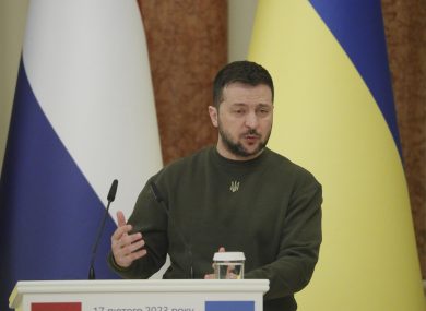Zelensky: «Grazie Meloni. L’Ucraina vincerà la guerra»