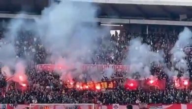 Ultras Stella Rossa bruciano lo storico striscione Fedayn della Roma I video