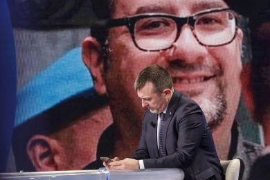 Interrogato Delmastro: «Nessuna rivelazione; l’atto non era secretato»