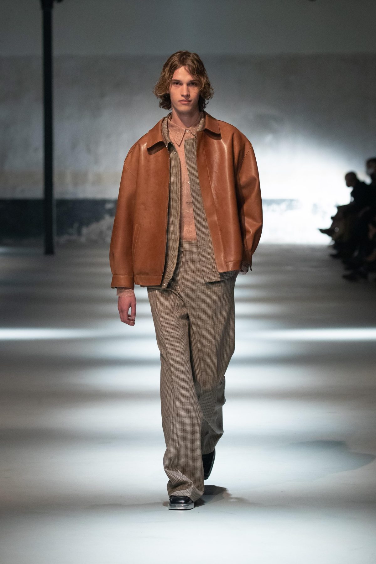 Galleria foto 'Moda: quel giubbino unico, fra formalità e attitudine sportiva' - foto 16