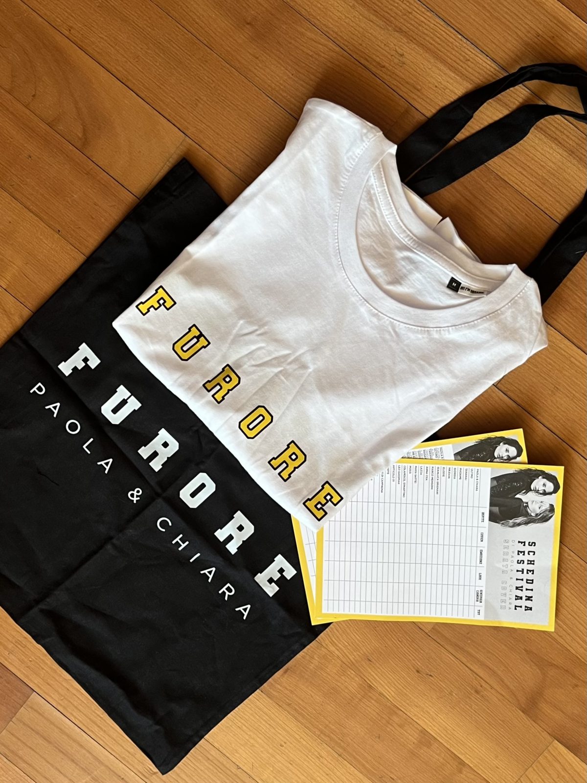 Galleria foto 'Sanremo 2023, i cantanti a caccia di giornalisti a colpi di gadget' - foto 2