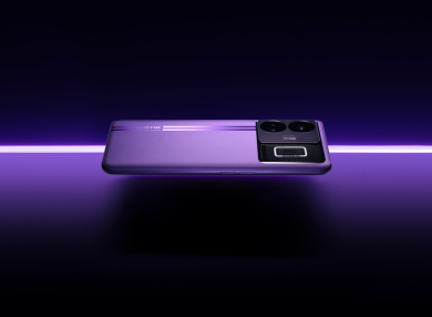 Arriva lo smartphone che non muore mai: si ricarica del 20% in 80 secondi