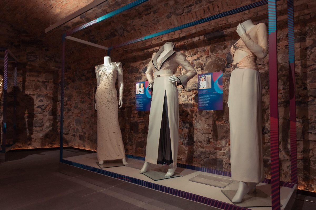 Galleria foto 'Gli abiti di Raffaella Carrà in mostra a Sanremo' - foto 7