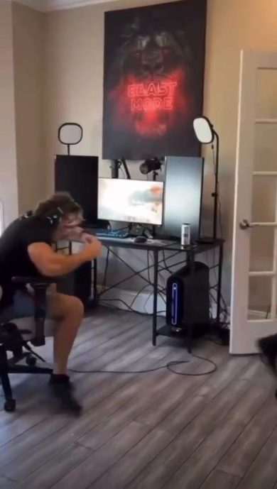 Scherzo ad un video gamer | video