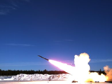 Usa invia missili a medio raggio Glsdb all’Ucraina