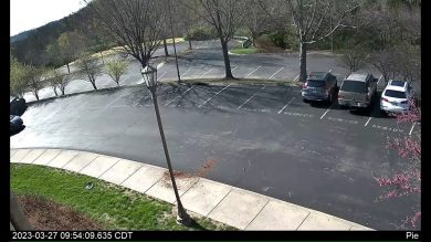 Sparatoria in una scuola a Nashville. 6 morti | video