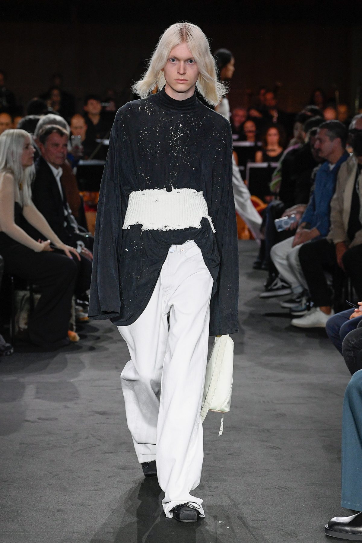 Galleria foto 'La maglieria è il nuovo capo su cui investire' - foto 17