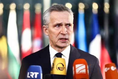 Nato, Stoltenberg: «Prepariamoci ad una guerra di logoramento»