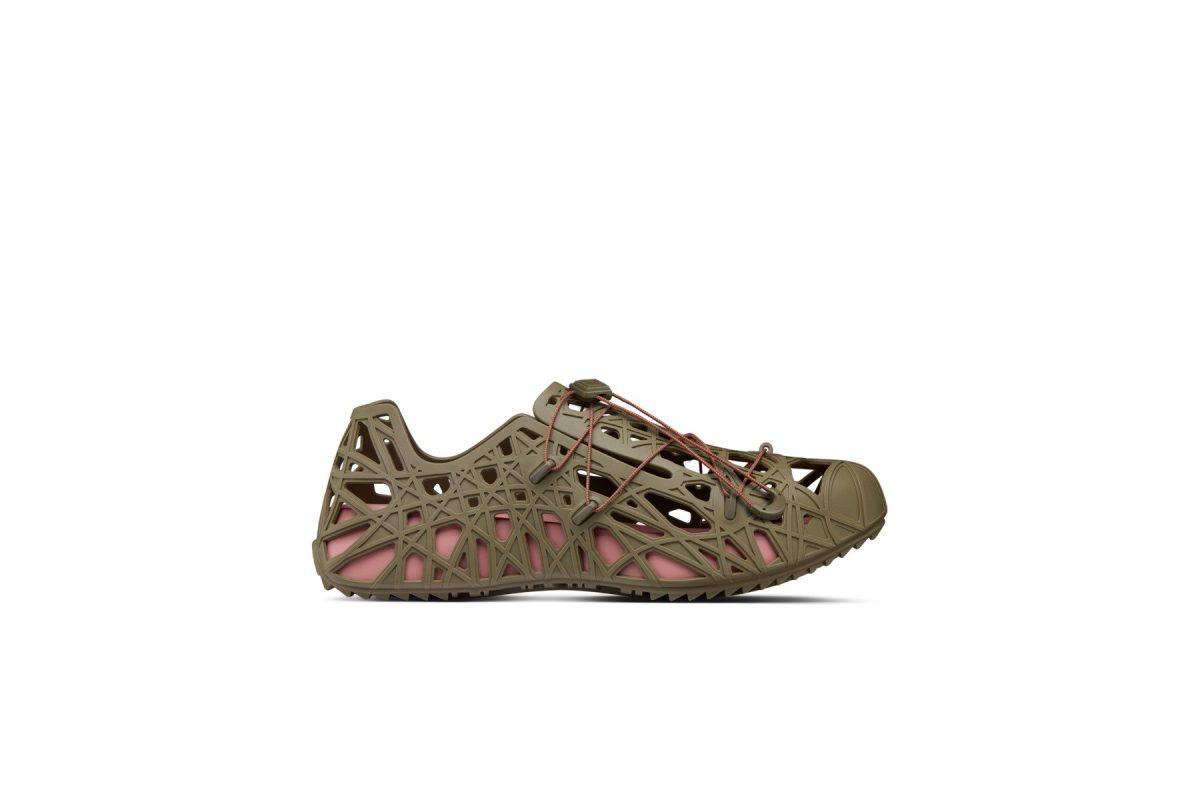 Galleria foto 'Sneakers di lusso per l’uomo hi-tech' - foto 6