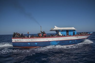 Quanto rende il business dei migranti
