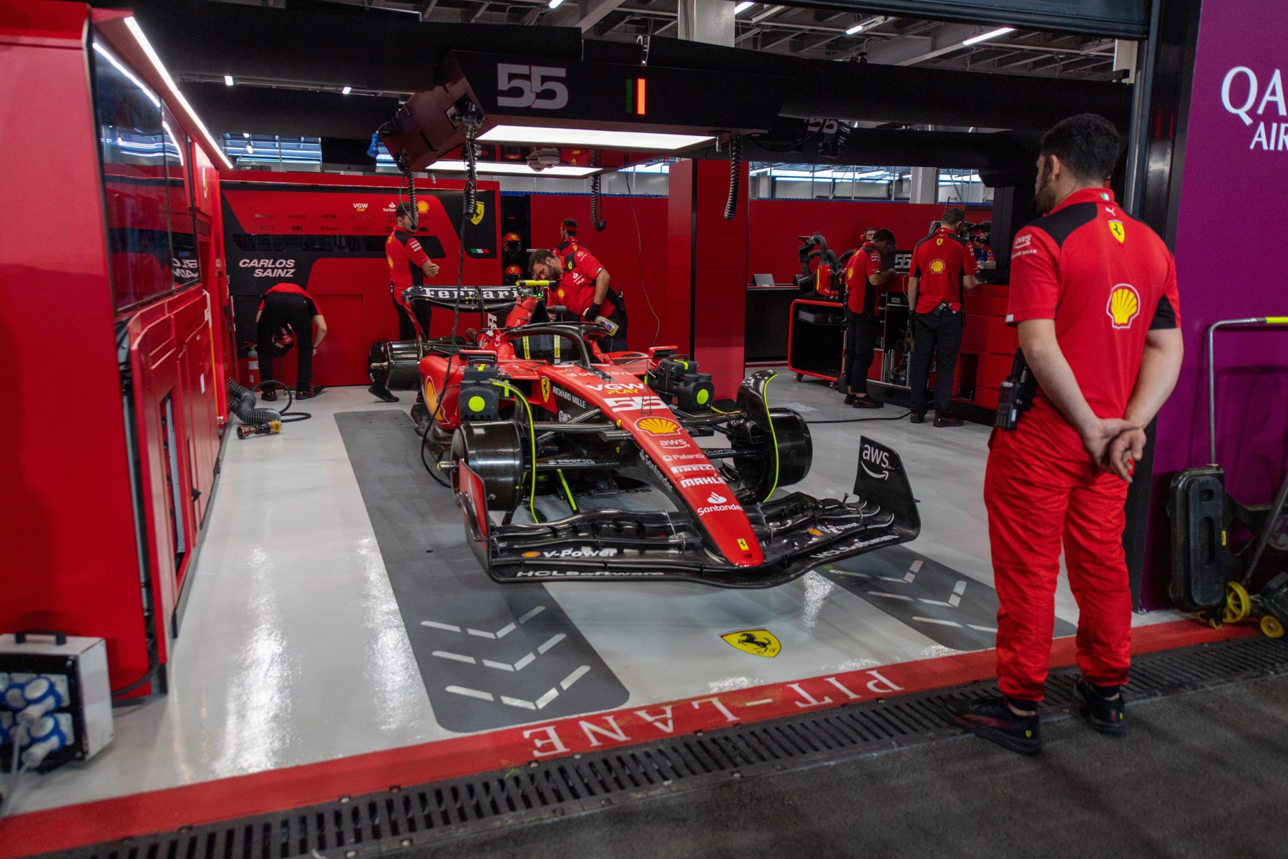 Cosa non funziona sulla Ferrari (e cosa servirebbe per migliorarla)