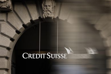 Credit Suisse prende in prestito 50 mld da Bns. «Negli ultimi 15 anni bruciati 100 miliardi di franchi»